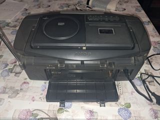 RADIO CASSETTE Y REPRODUCTOR DE CD