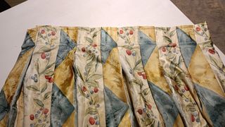 2 tende plissettate con nastro