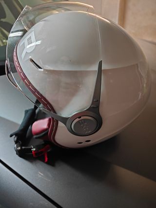 Casco BKR bordeaux e bianco