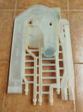 Pieza entrada agua lavavajillas Bosch SGS33E12EU