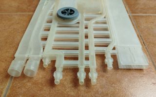 Pieza entrada agua lavavajillas Bosch SGS33E12EU