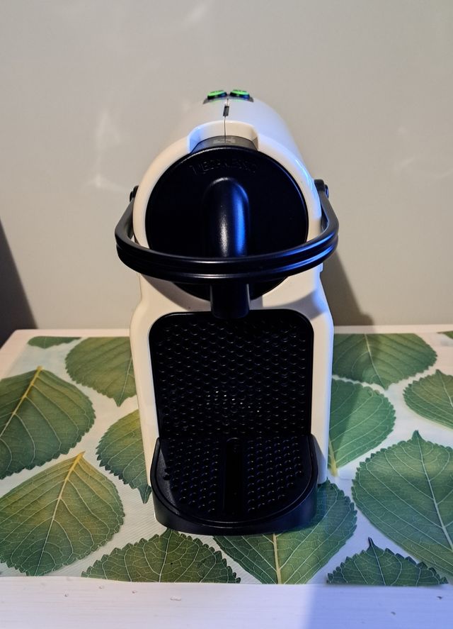 Macchina Caffè Nespresso De'Longhi EN80.CW