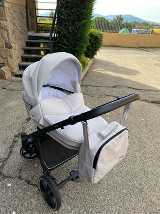 Carro bebe kunert, en buen estado.