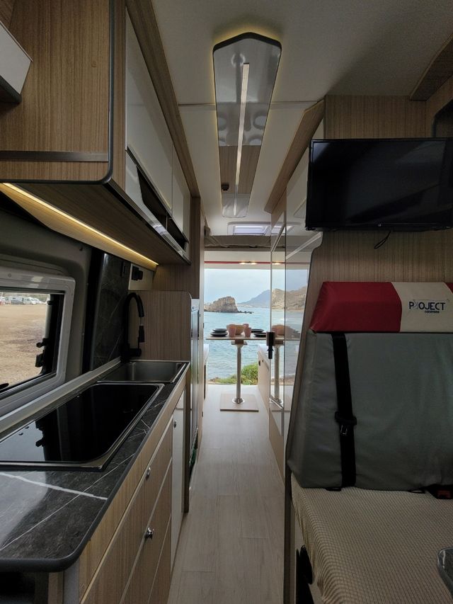 ALQUILER AUTOCARAVANA CAMPER (pro)
