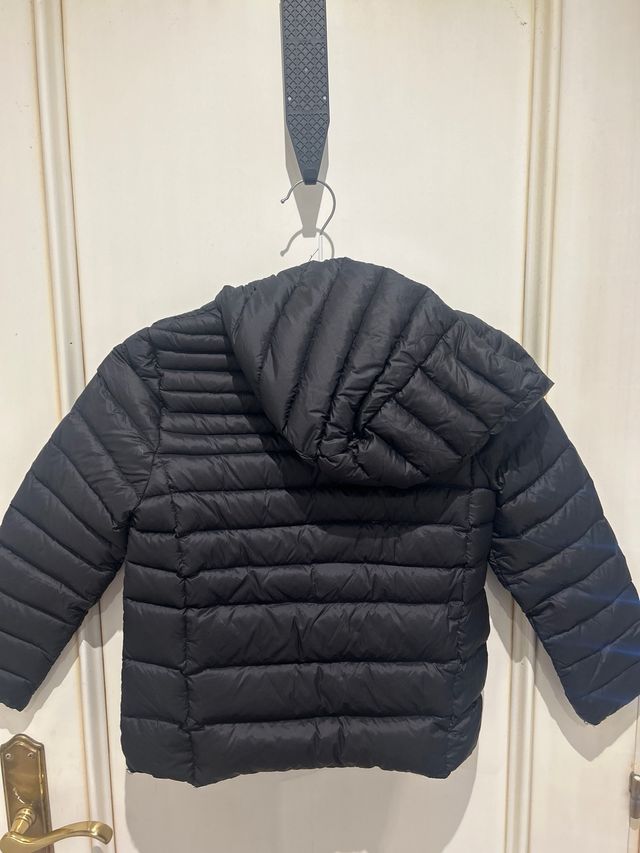 Chaqueta niña Zara.