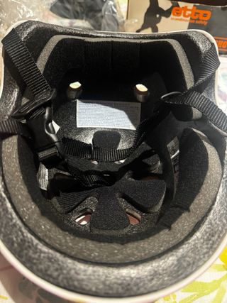 Casco de snow o bicicleta