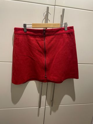 Falda mini roja Zara 