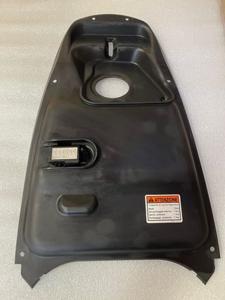 Tapa deposito gasolina Suzuki Sixteen