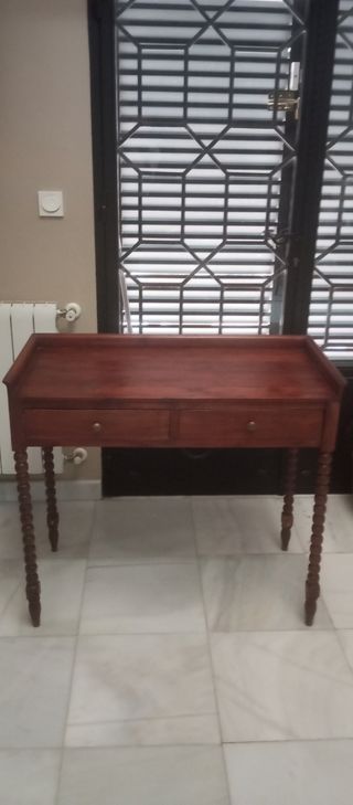 Mesa auxiliar