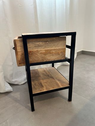 Mesita de madera maciza de mango