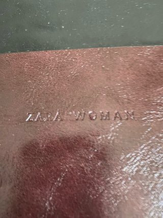 Bolso de Zara, cuadrado negro y granate