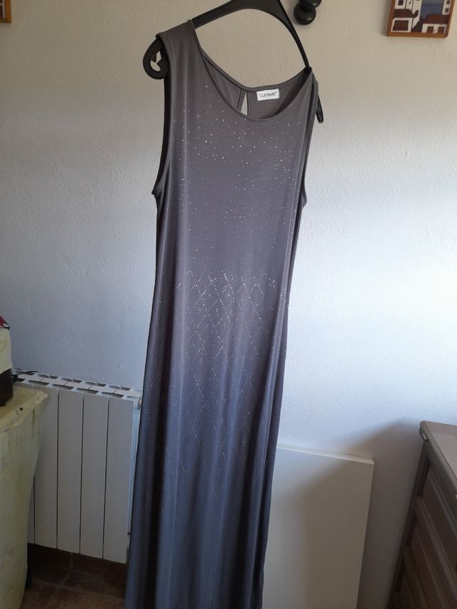 Vestido largo con motivos brillantes