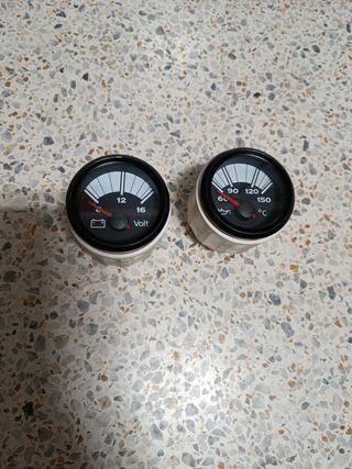 Reloj voltaje y temperatura 