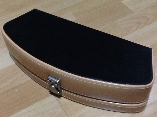 Estuche relojes piel y cristal