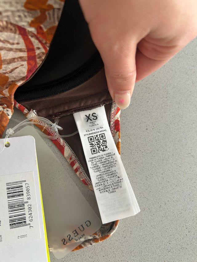 Top de baño GUESS NUEVO