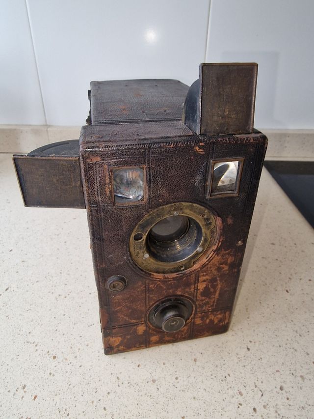 CÁMARA FOTOS DETECTIVE EXTRAGRANDE Y MUY ANTIGUA