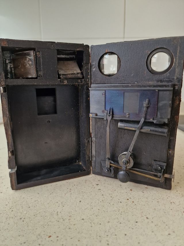 CÁMARA FOTOS DETECTIVE EXTRAGRANDE Y MUY ANTIGUA