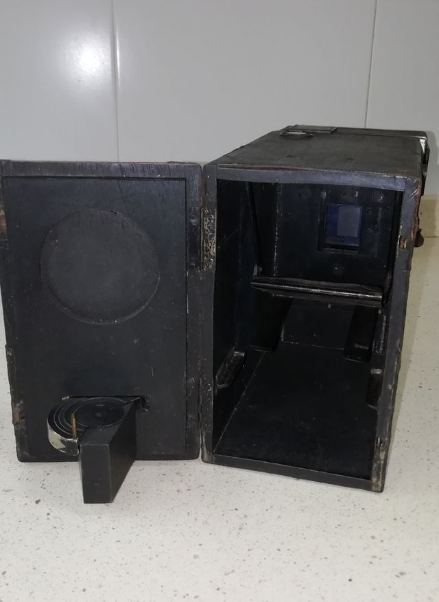 CÁMARA FOTOS DETECTIVE EXTRAGRANDE Y MUY ANTIGUA