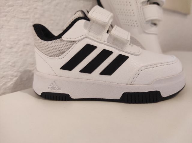 Zapatilla Tensaur Adidas bebé