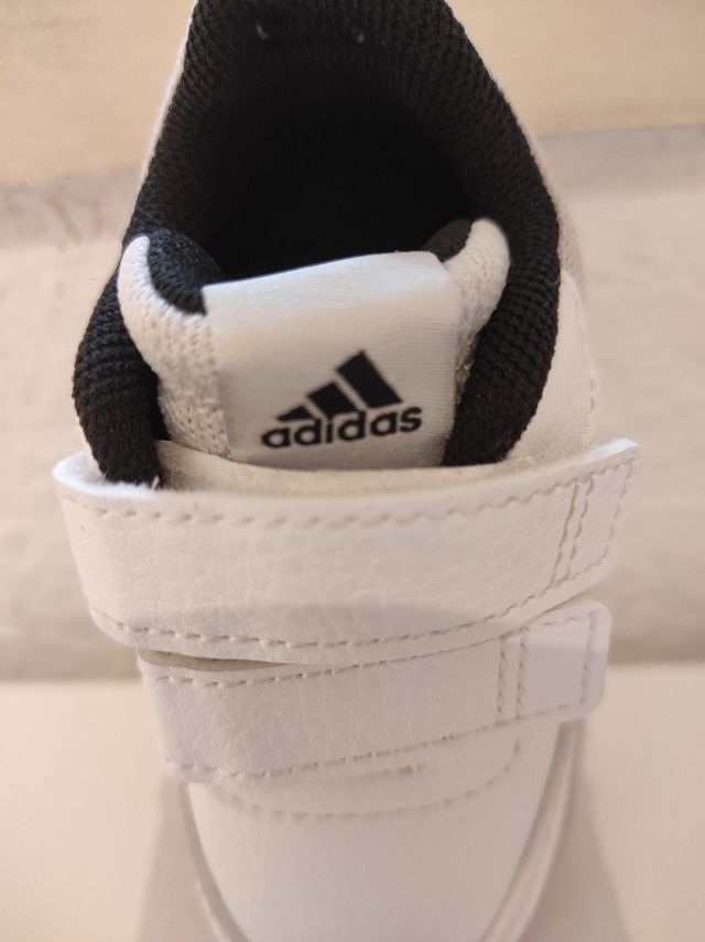 Zapatilla Tensaur Adidas bebé