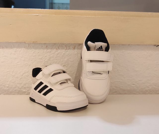 Zapatilla Tensaur Adidas bebé