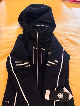 Chaqueta de ski NUEVA para mujer. Marca Descente