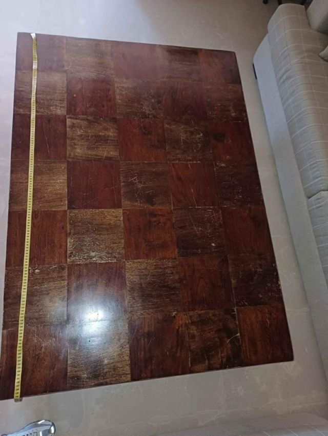 Mesa de centro maciza de nogal