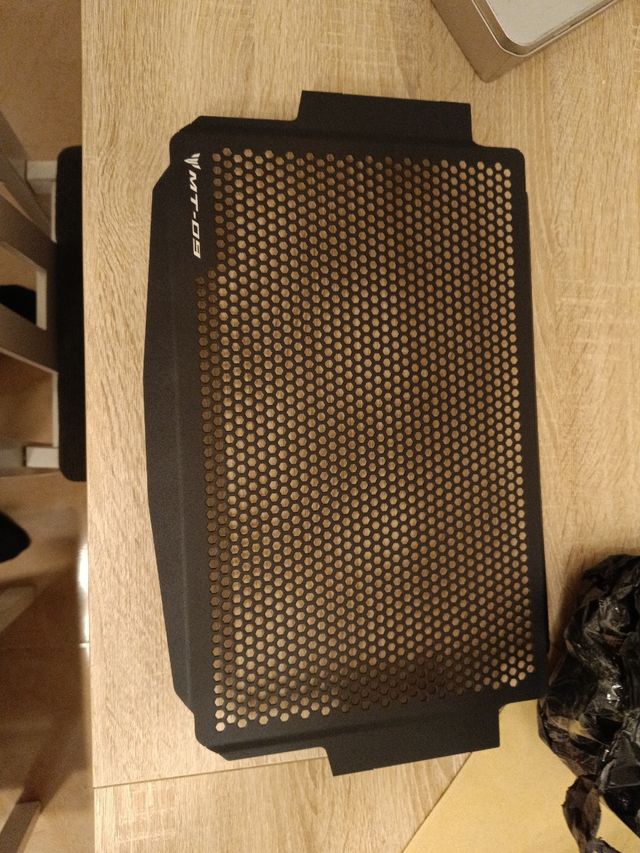 Protector para radiadores de motocicleta