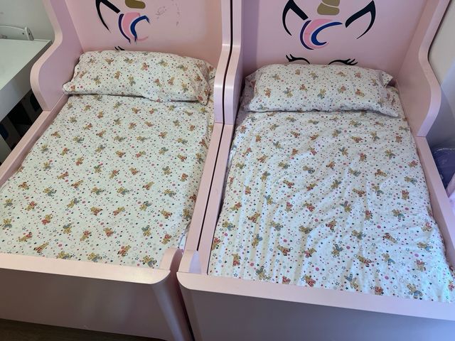 2 camas extensibles de ikea rosas