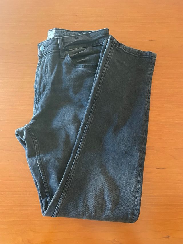 Pantalon vaquero negro pull & bear