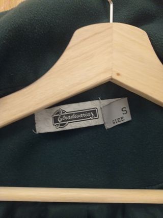 Abrigo verde Stradivarius