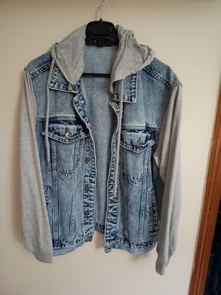 Chaqueta vaquera capucha