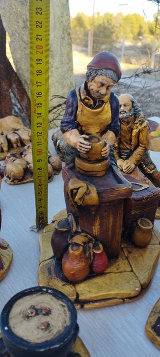 Figuras de belén antiguas