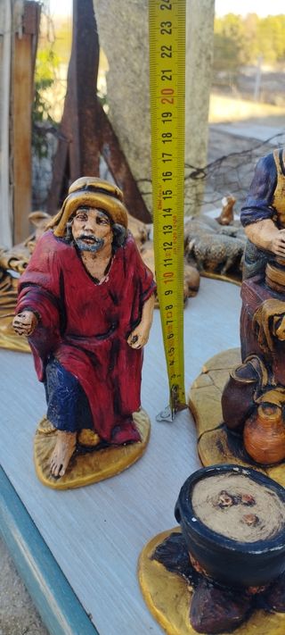 Figuras de belén antiguas