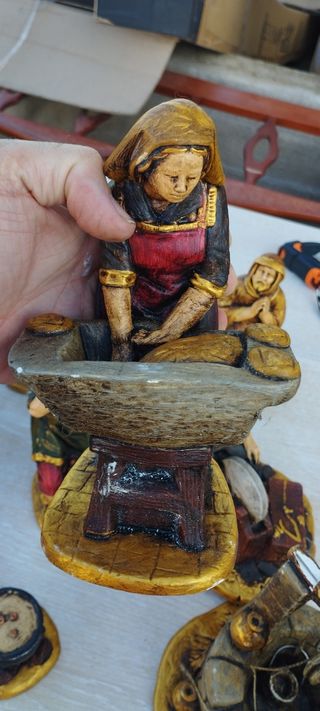 Figuras de belén antiguas
