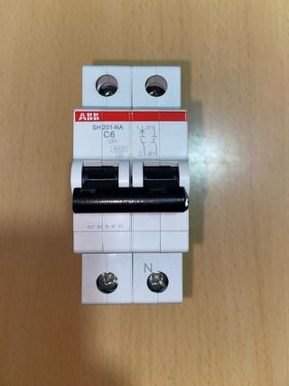 Interruptor automatico magnetotermico