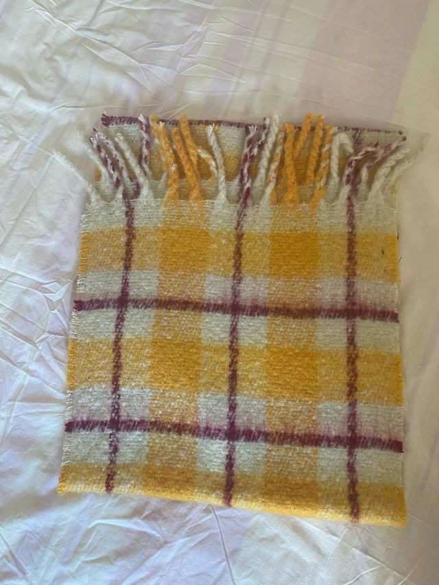 Bufanda cuadros oversize Mango