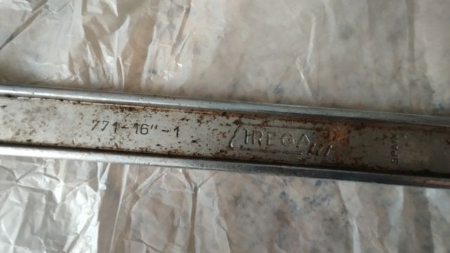 Llave inglesa. Precio por unidad.