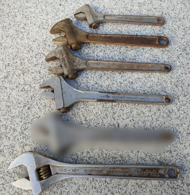 Llave inglesa. Precio por unidad.