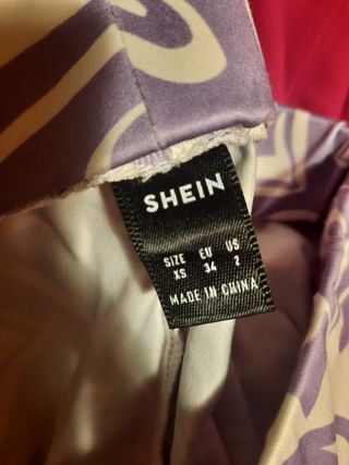 Pantalón elástico con patrón 