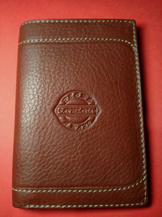 BILLETERA / CARTERA DE CUERO MARRÓN. HECHA A MANO.