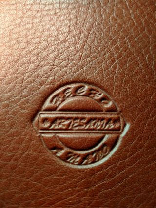 BILLETERA / CARTERA DE CUERO MARRÓN. HECHA A MANO.