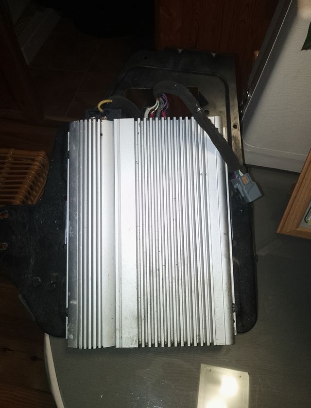 Amplificador original Volvo C70