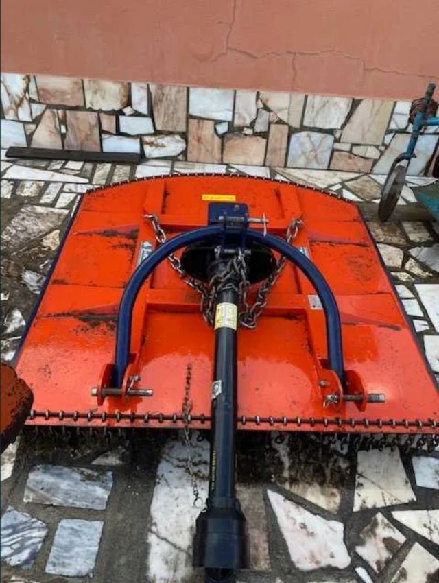 Desbrozadora cadenas usada