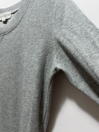 Vestito sportivo in tuta