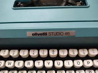 Maquina de escribir olivetti