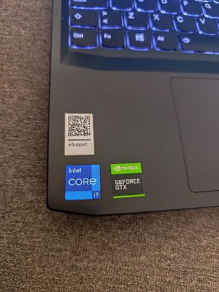 Portátil Lenovo Ideapad Gaming 3 con caja