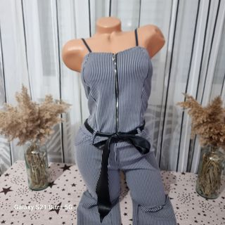 Mono de vestir elegante