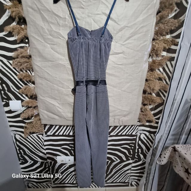 Mono de vestir elegante