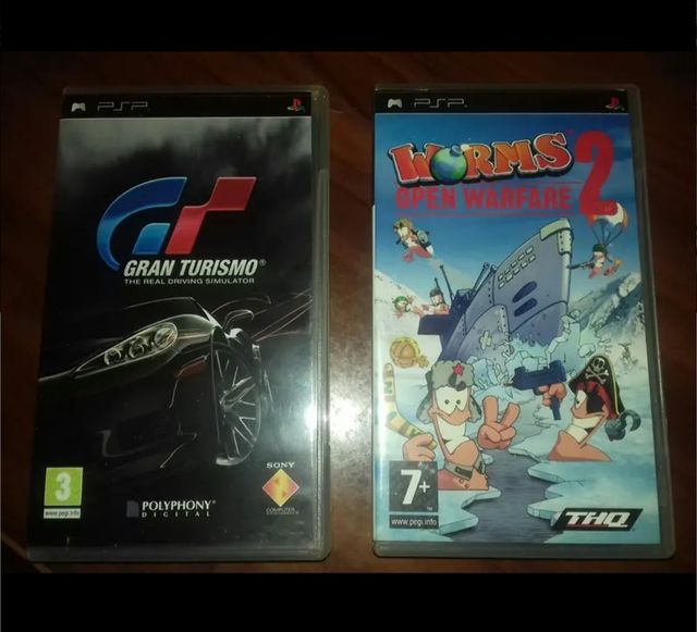 Gran Turismo y Worms 2 PSP
